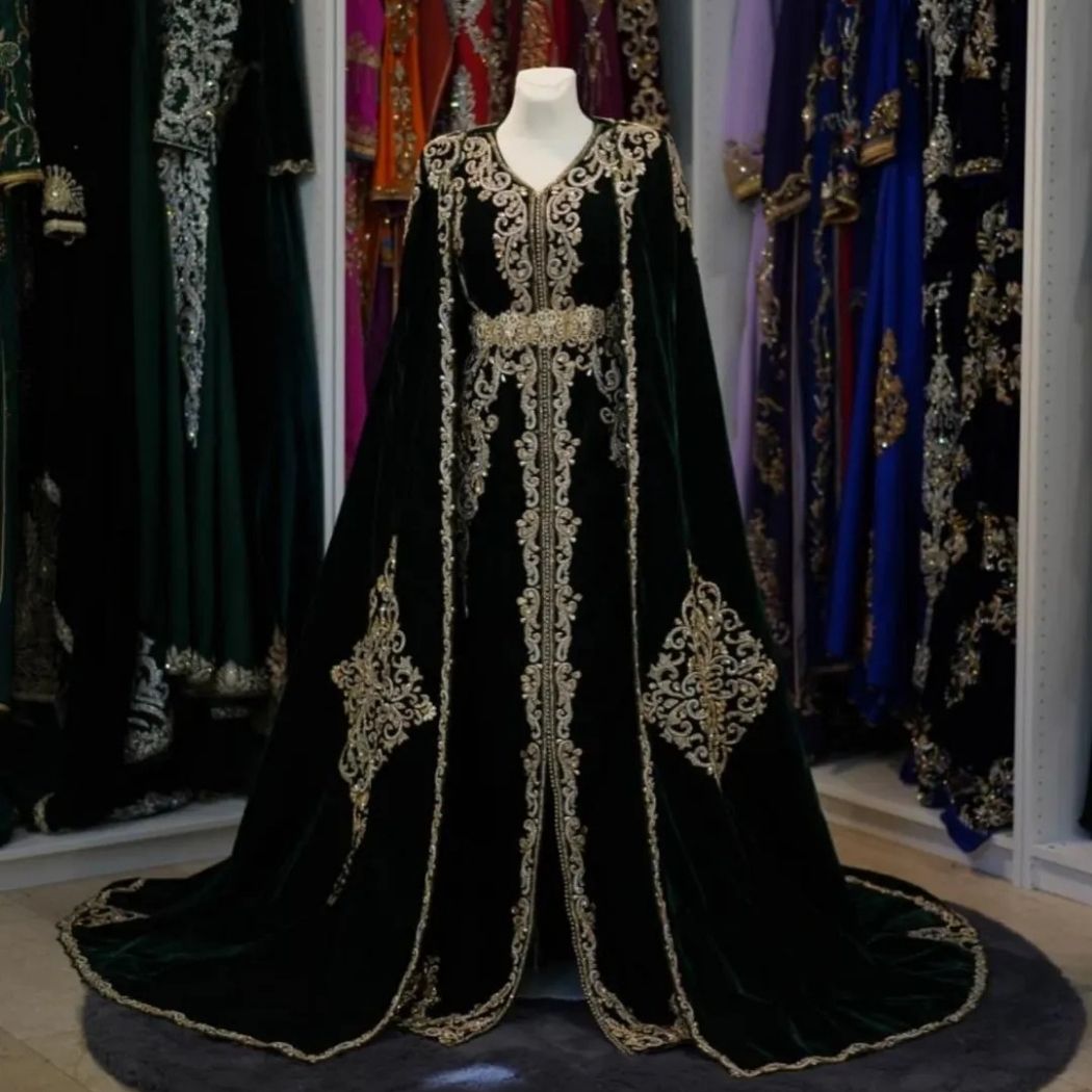 Brautkleider & Takshita Verleih Duisburg